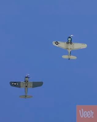 DauntlessandF4U.jpg