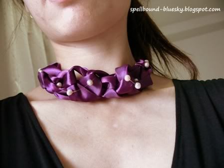 ribbon-crocheted necklace 1