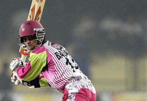 Hemang Badani's unbeaten 51 took Chennai to 166 Hemang Badani's unbeaten 51 took Chennai to 166
