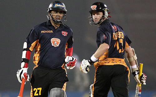 Rohan Gavaskar and Lance Klusener steal a quick single Rohan Gavaskar and Lance Klusener steal a quick single