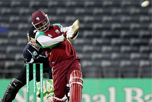 Denesh Ramdin goes for an almighty pull