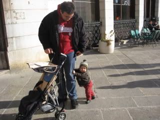 gura kolica po Forumu