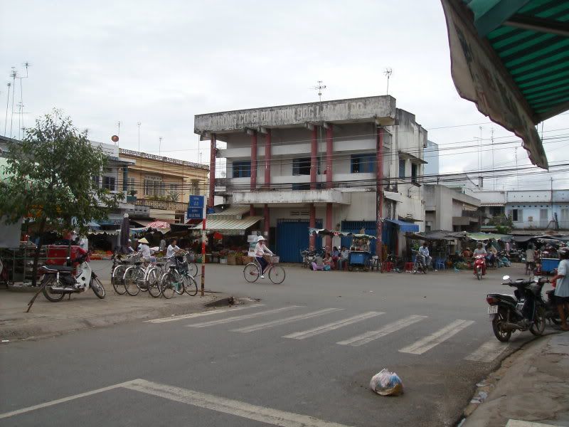 PHONG%20THONG%20TIN%20NGAY%20NAY