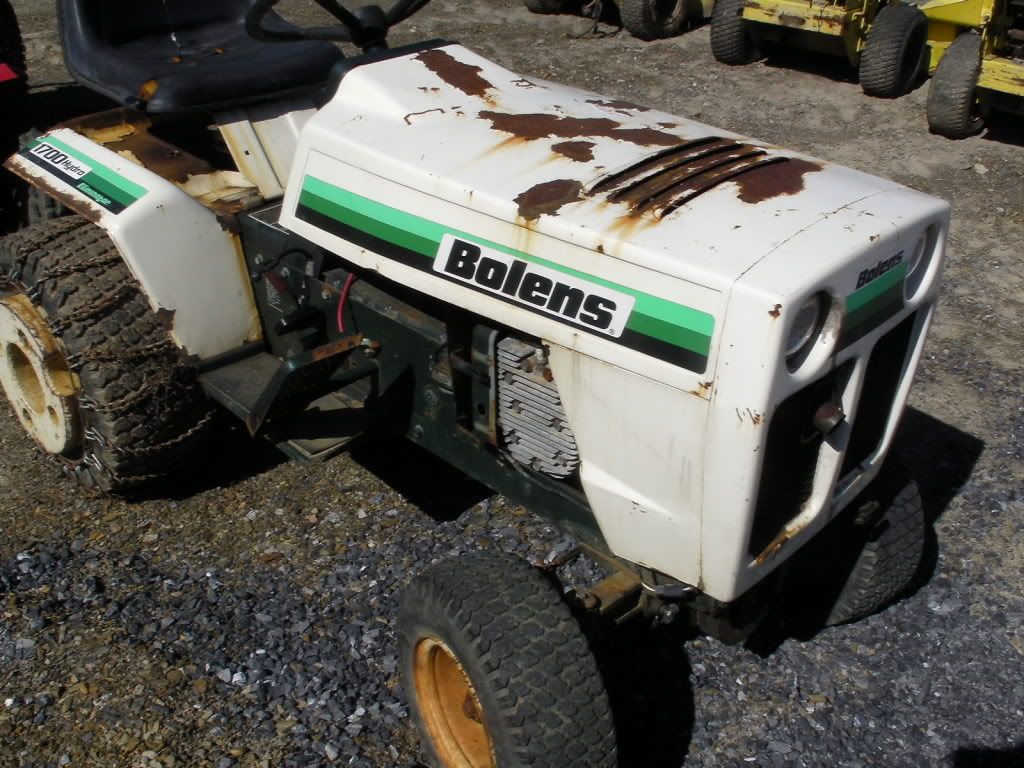Bolens 1700 Hydro Eliminator Riding Lawn Tractor w/plow