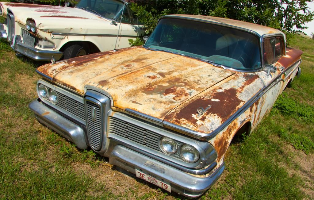 IMAGE: http://i220.photobucket.com/albums/dd243/jeffweissman/Old%20Cars/Edsel7rawdit_zpsb5741e5e.jpg
