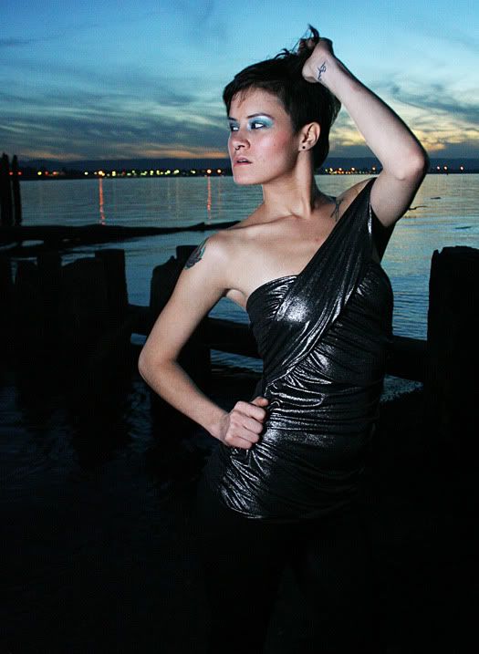 http://i220.photobucket.com/albums/dd298/kennyw1000/Alija.jpg