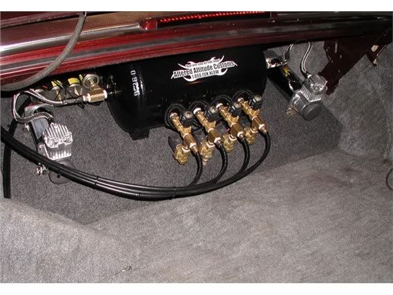 1977_lincoln_v_with_full_airride-2.jpg