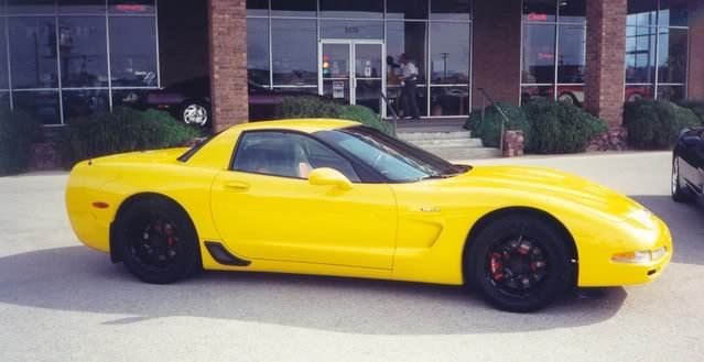 2001_yellow_z06.jpg