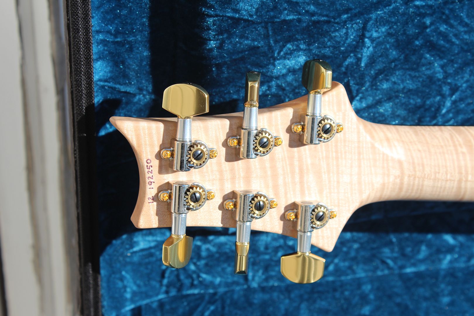 PRS_CU24_AP_Bonnie_Pink_21_zpsa52185c5.jpg