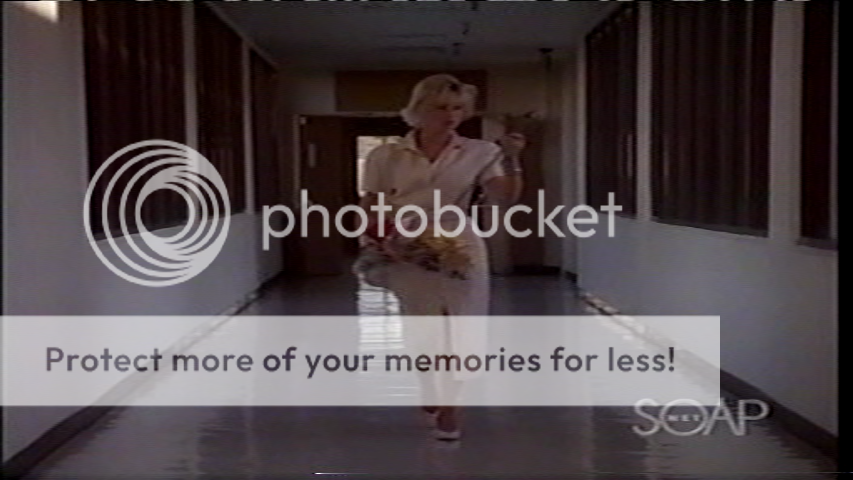 vlcsnap-2014-12-11-22h52m06s216_zps700e1