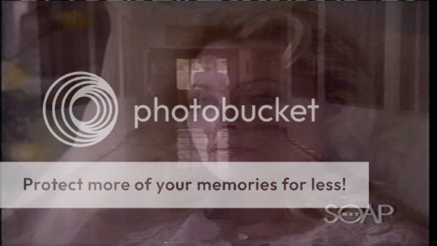 vlcsnap-2014-12-11-22h52m24s139_zpscab49