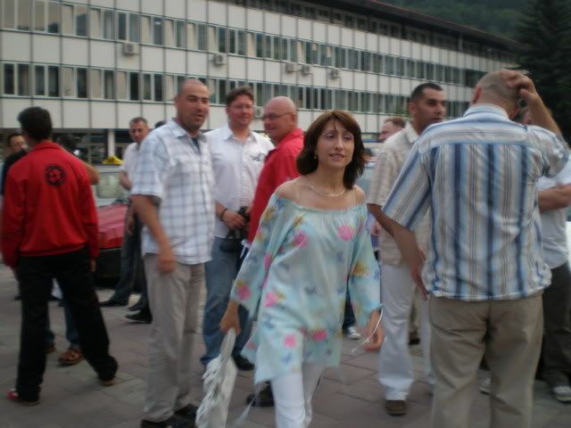 http://i220.photobucket.com/albums/dd42/libi_73/P6270010.jpg