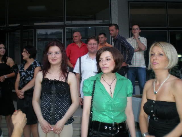 http://i220.photobucket.com/albums/dd42/libi_73/P6270014.jpg